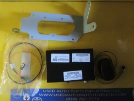 Mercedes Benz - Sirius radio receiver module - B67830001